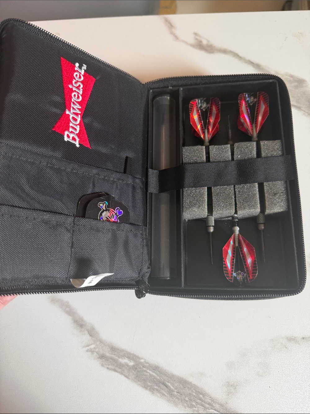 Budweiser Black Zip Dart Case with Red Accent Flights‎